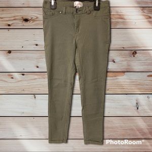 Just Be..| Cropped Pants